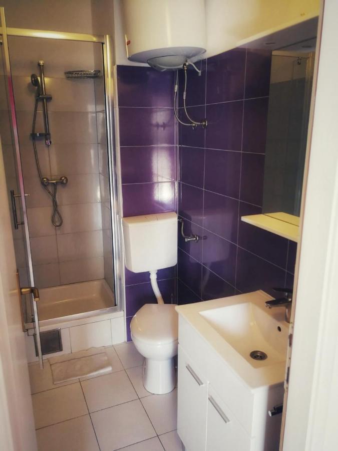 Apartmani Leon Biograd Na Moru Zewnętrze zdjęcie