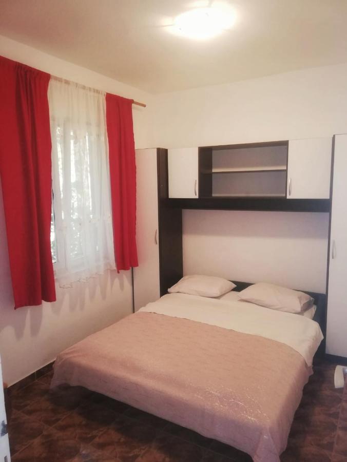 Apartmani Leon Biograd Na Moru Zewnętrze zdjęcie