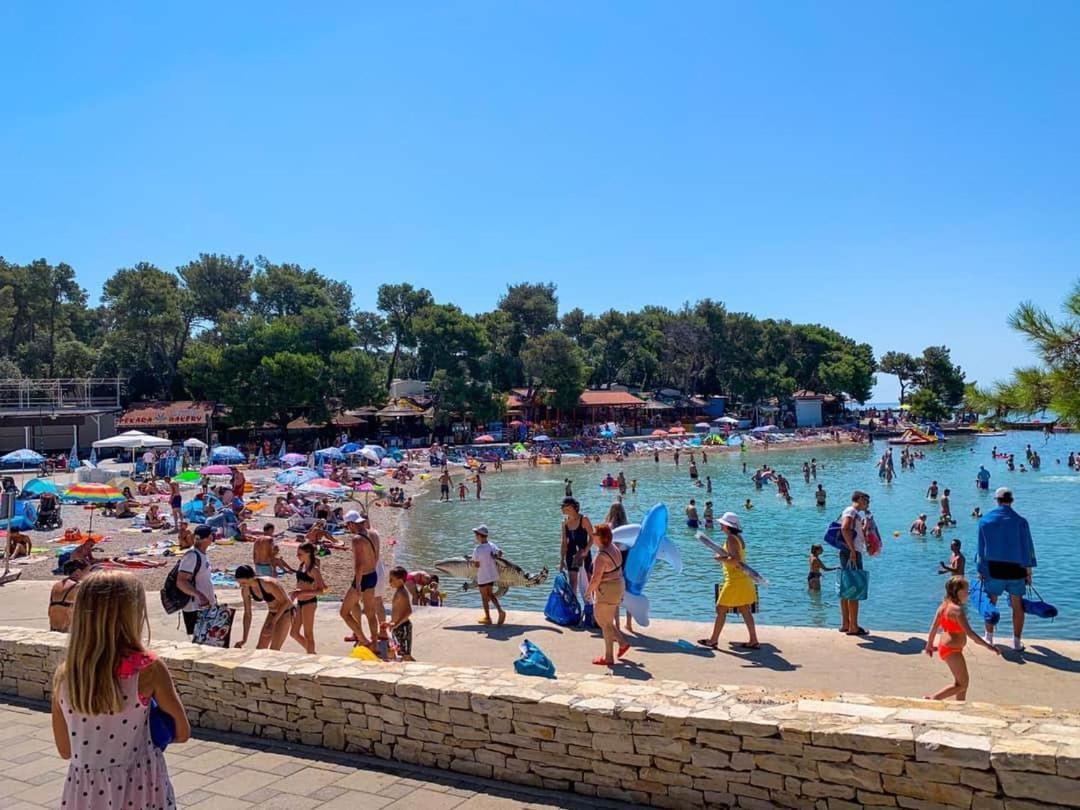 Apartmani Leon Biograd Na Moru Zewnętrze zdjęcie