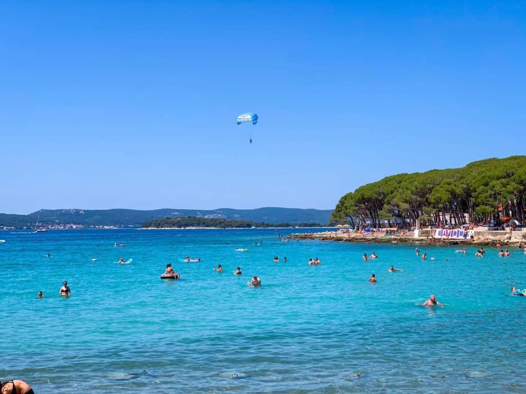 Apartmani Leon Biograd Na Moru Zewnętrze zdjęcie